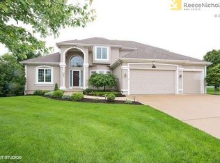 340 SE Chelsea Dr, Lees Summit, MO 64063