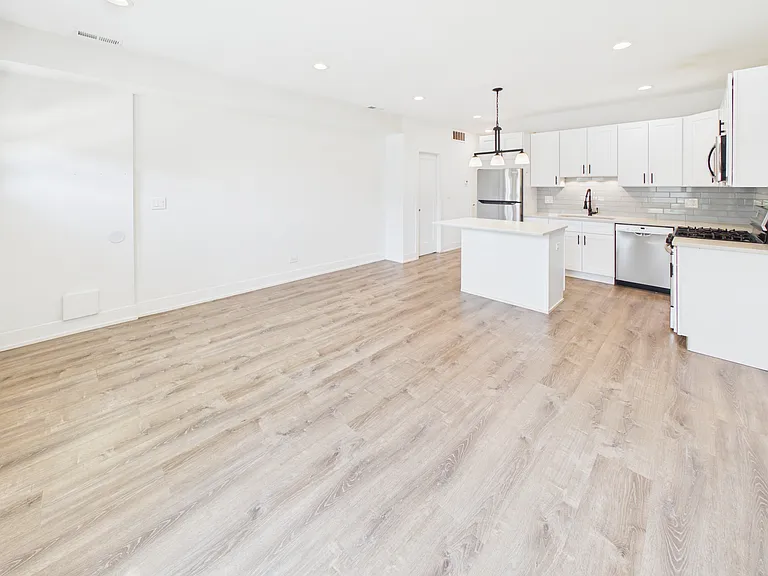 2725 N Drake Ave #1 — Photo 4