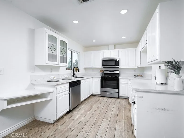 11945 Bornite Ave — Photo 12