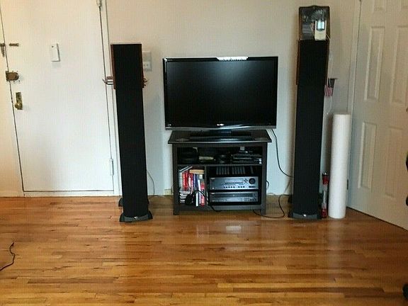 5th image of 103 W 80th St APT 4B