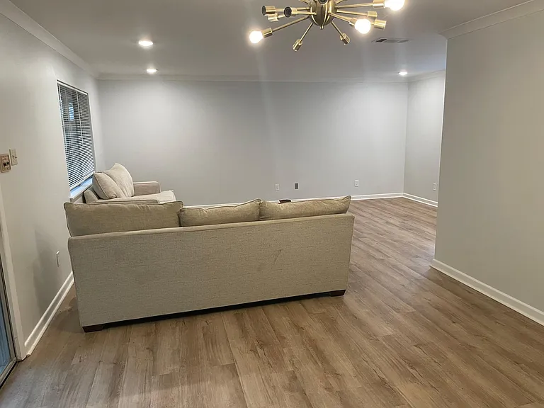 1211 Ranch Valley Rd — Photo 5