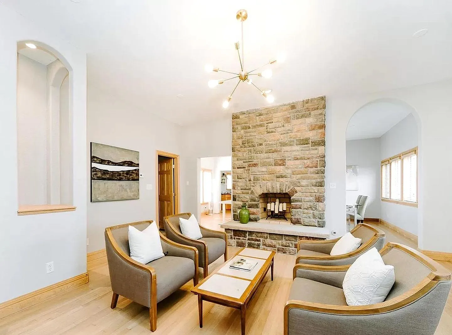 Sophisticated Capitol Hill home with gorgeous city views — Photo 2