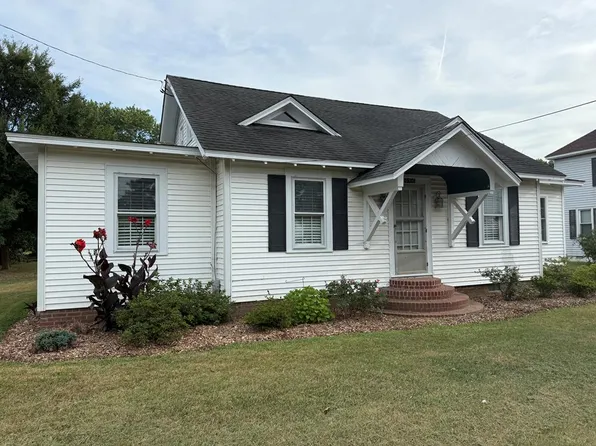 4166 Sunnyside Rd, Cape Charles, VA 23310