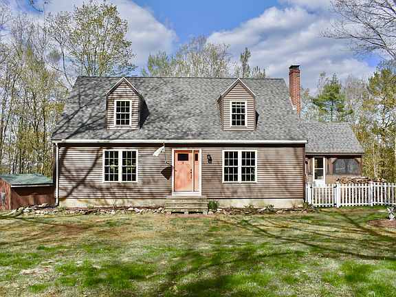 2nd image of 319 N Raymond Road
