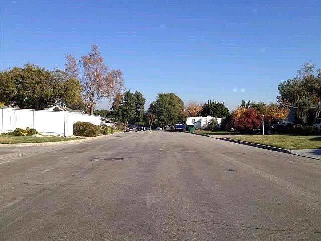 2nd image of 18152 Bigelow Park