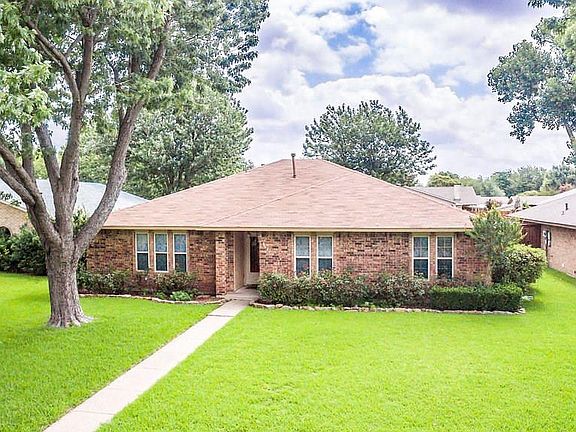 2nd image of 1314 Monterrey Dr