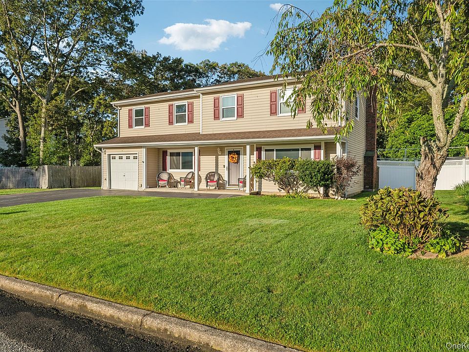 1st image of 27 Parkridge Circle