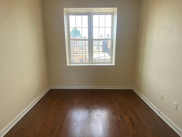 4724 Chestnut St #4R — Photo 4
