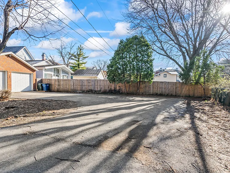80 Green St — Photo 31