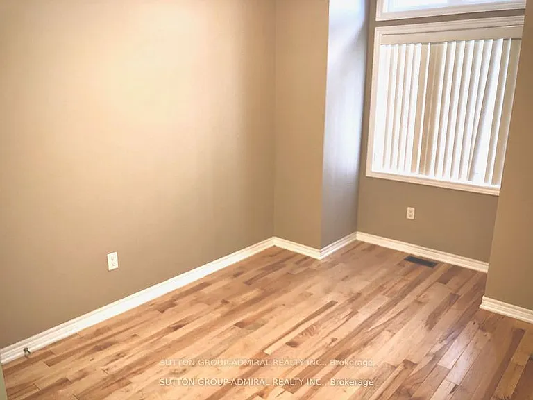 4 Stookes Cres — Photo 27