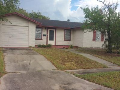 202 Candlewood St, Kingsville, TX, 78363