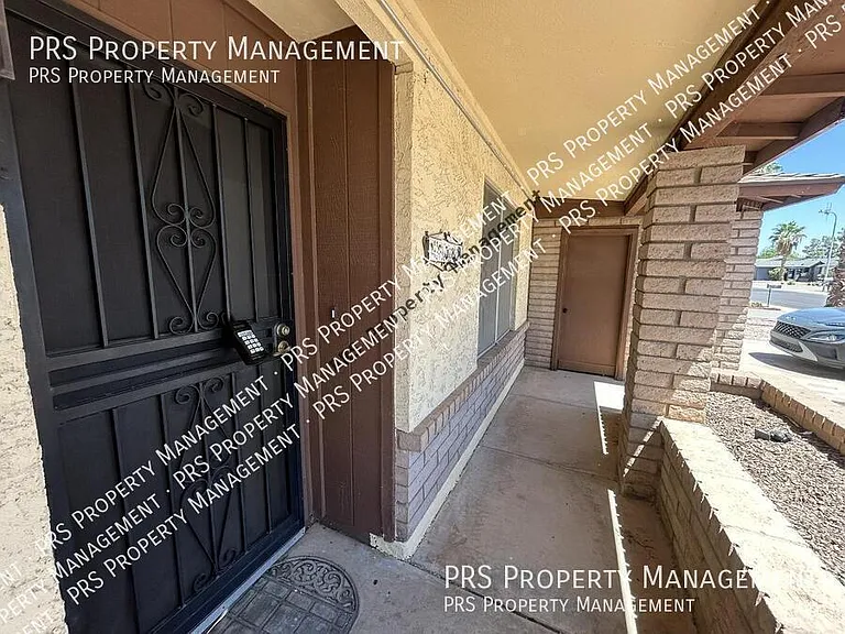 2608 N Jay St — Photo 3