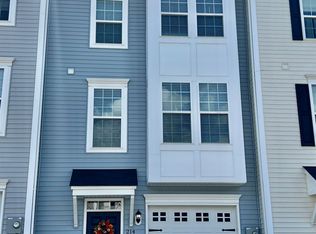 214 Queensbury Ct, Fairmont, WV 26554