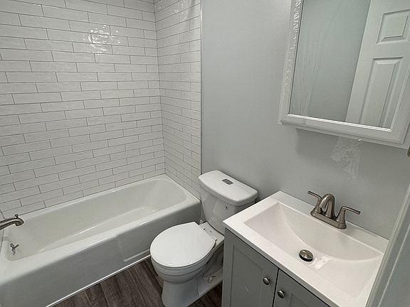 3rd image of 908 Erdner Ave APT 6