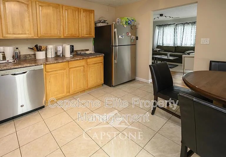 63 Howard St #2 — Photo 6