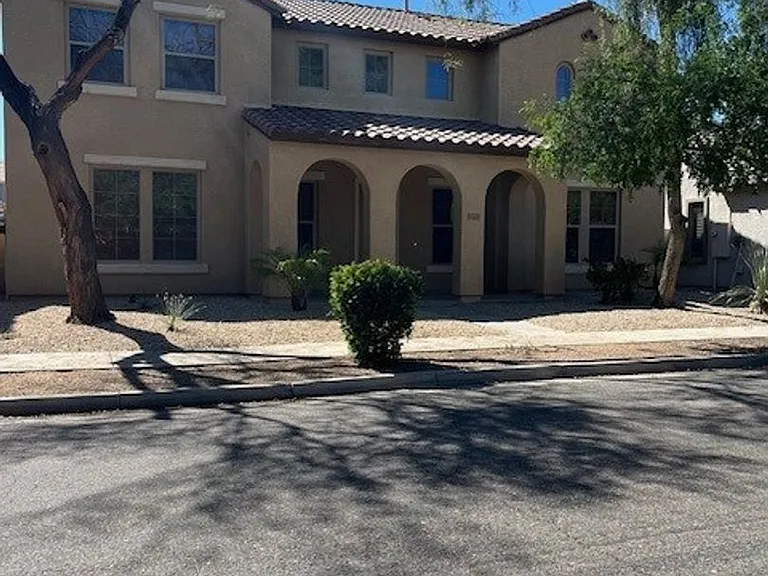 1922 S Sunnyvale Ave — Photo 2