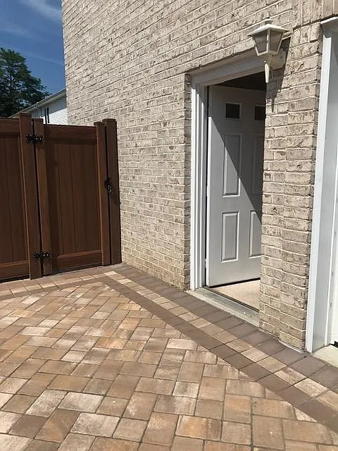 48 Bedell Ave photo 1