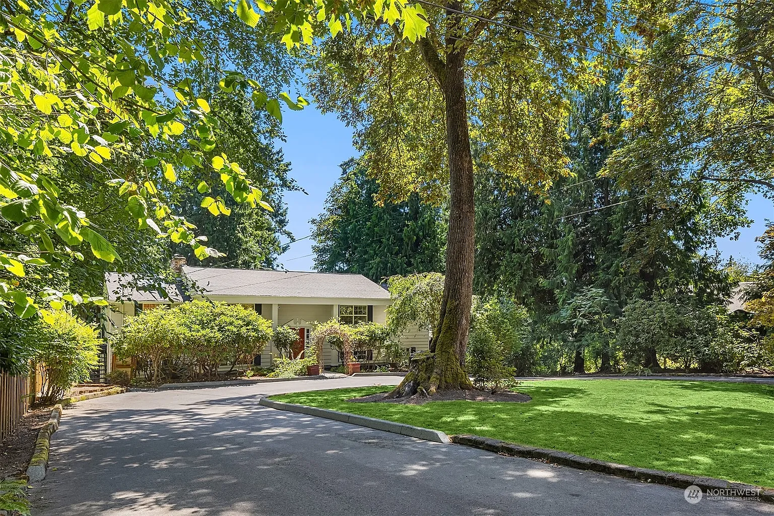 1135 SW 174th Place photo 1