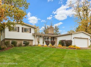 2741 Lake Dr, Flossmoor, IL 60422