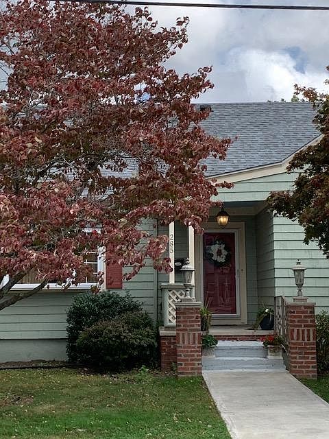 1st image of 285 Huxley Ave