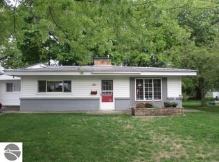 216 N Bankson St, Saint Louis, MI 48880