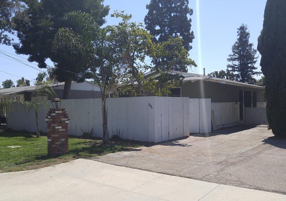 1st image of 2616 Santiago St
