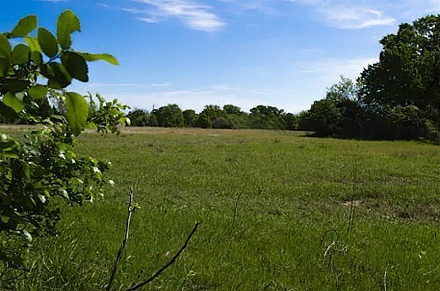 2nd image of 2195 County Road 1078