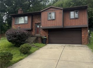 1 Fawcett Cir, Coraopolis, PA 15108