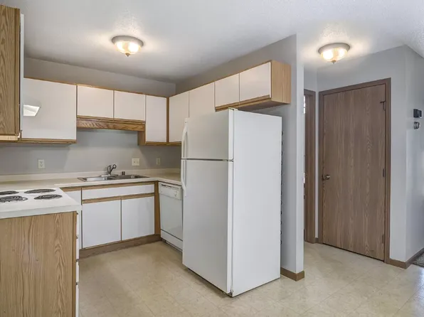 Fox Meadow Townhomes