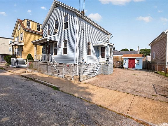 2nd image of 32 Raymond St