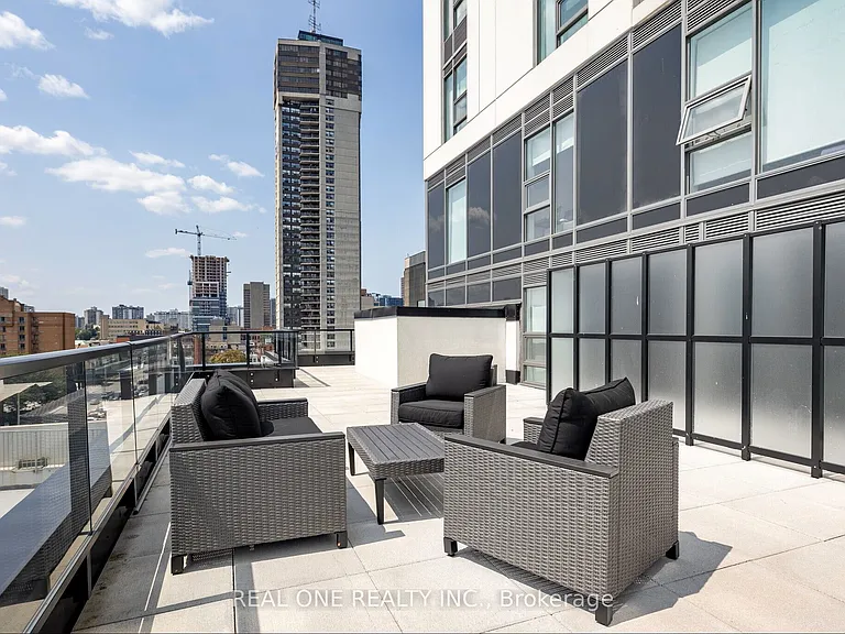 49 Walnut St S #1205 — Photo 43