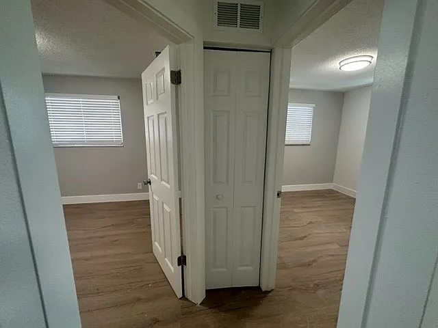5911 NE 18th Ave — Photo 10