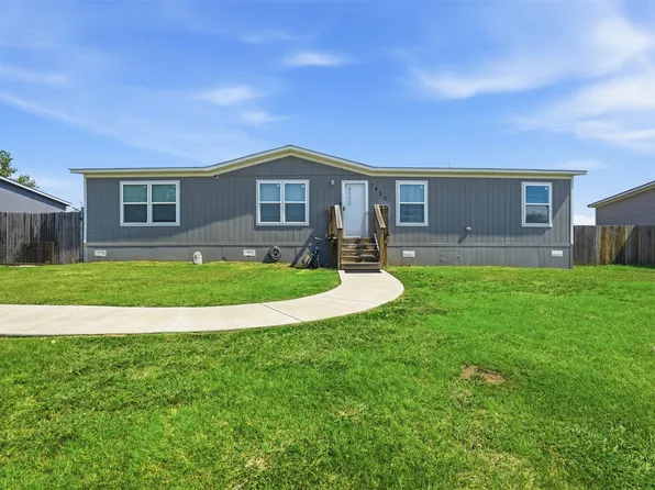 1420 Smooth Stone Dr, Cleburne, TX 76033