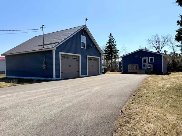 10 Island View Ln, Cumberland, NS B4H 3Y2