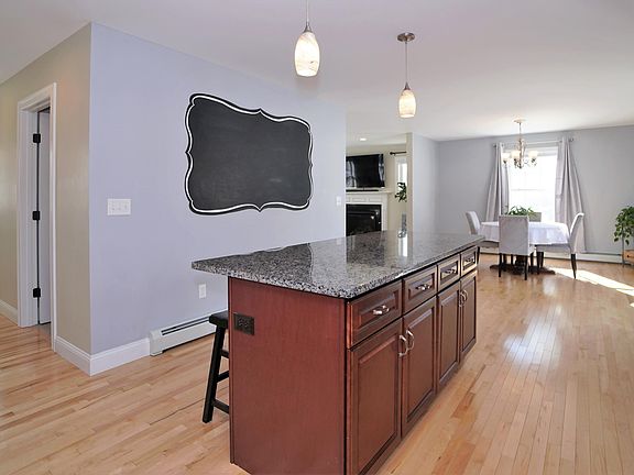 4th image of 20 Owens Way