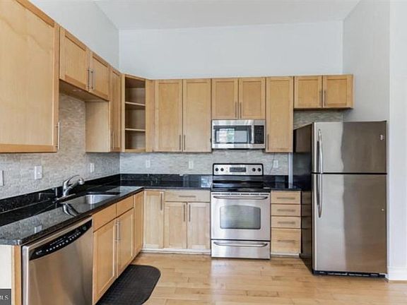 3rd image of 5551 Illinois Ave NW APT 302