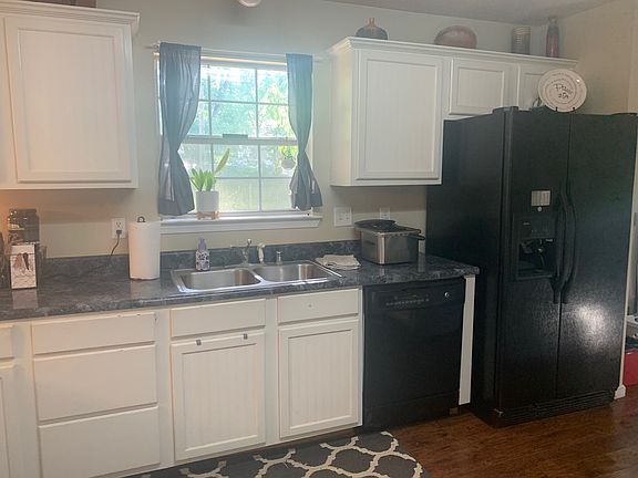 5th image of 803 S Lowe St