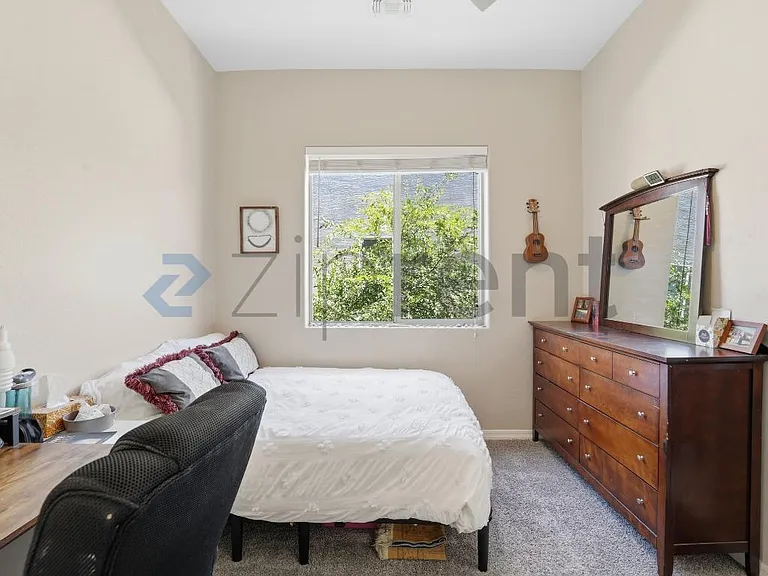 2315 E Pinchot Ave #128 — Photo 19