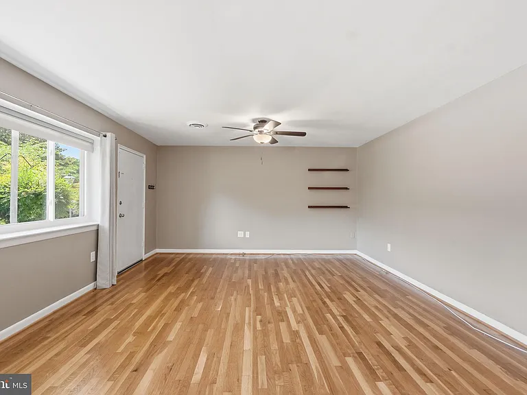5003 Sentinel Dr #22 — Photo 4