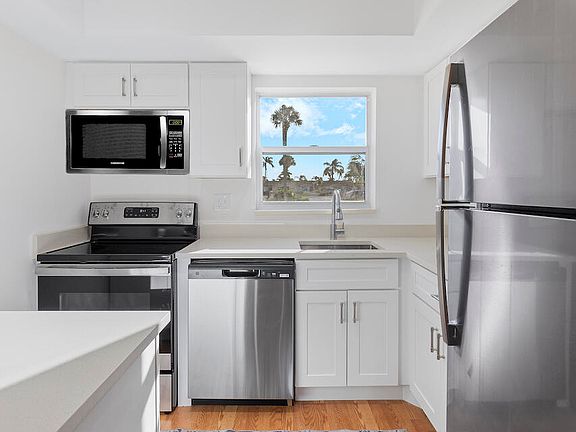 2nd image of 2823 Crosley Drive W #K