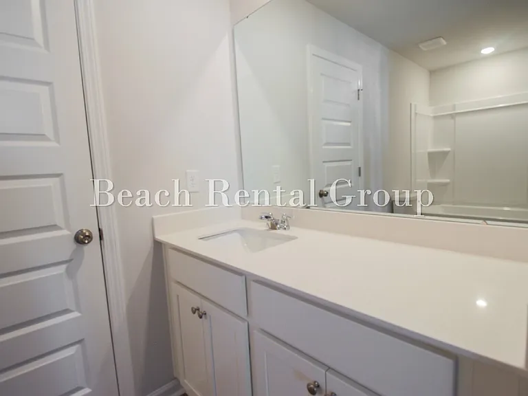 1320 Speedway St — Photo 20