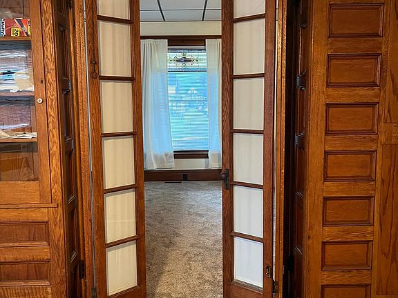 3rd image of 93 Maple St APT 102
