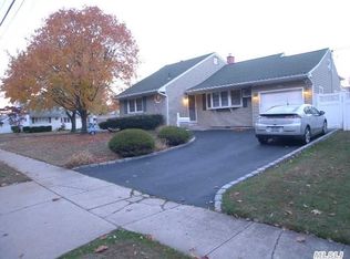 227 August Rd, North Babylon, NY 11703