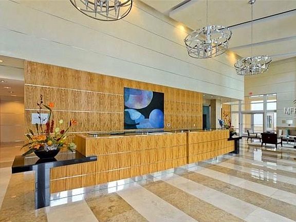 3rd image of 400 Beach Dr NE Unit 1203