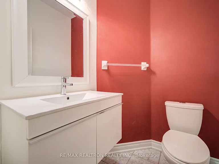 2365 Bur Oak Ave — Photo 10