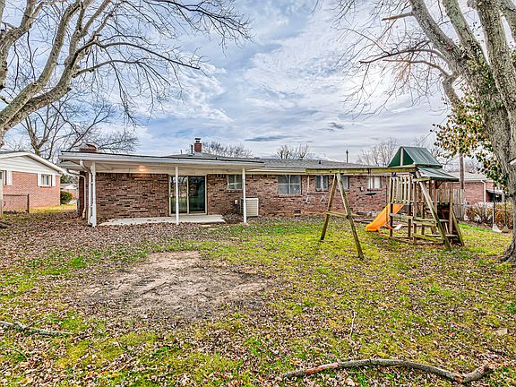 2nd image of 2022 Radcliffe Ave