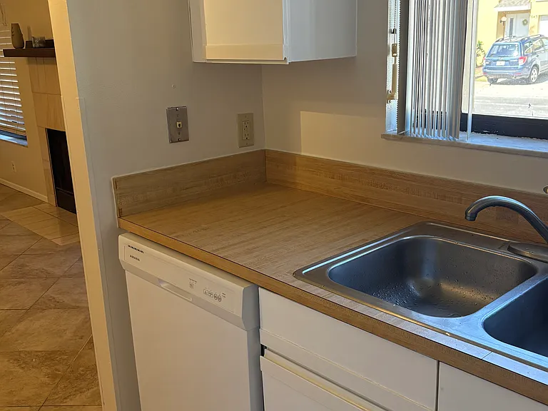 668 Cedar Side Cir NE — Photo 4