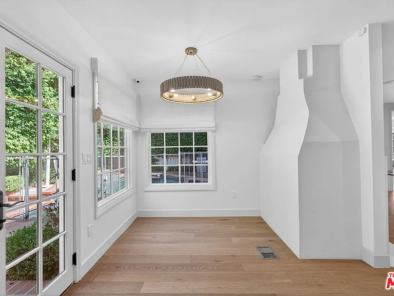 462 Warner Ave — Photo 26