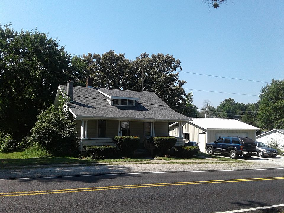 1st image of 402 W Benton St