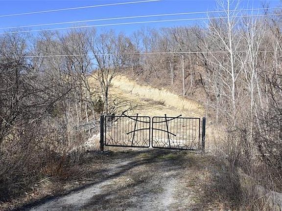 3rd image of 45 NW High Dr